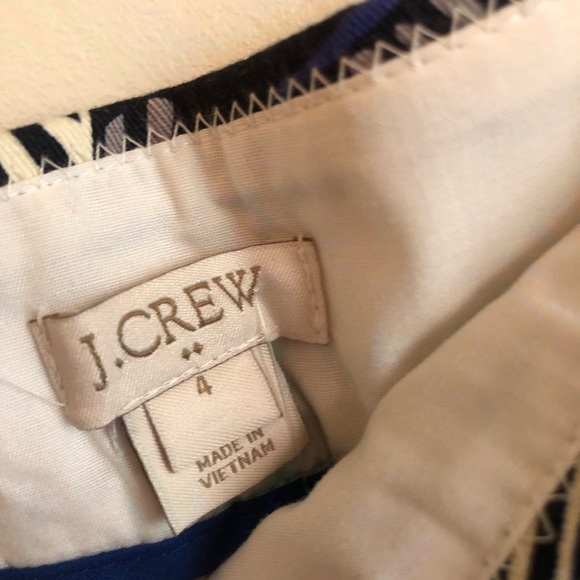 J Crew City Fit Floral Print Chino Shorts Size 4 - Picture 3 of 7